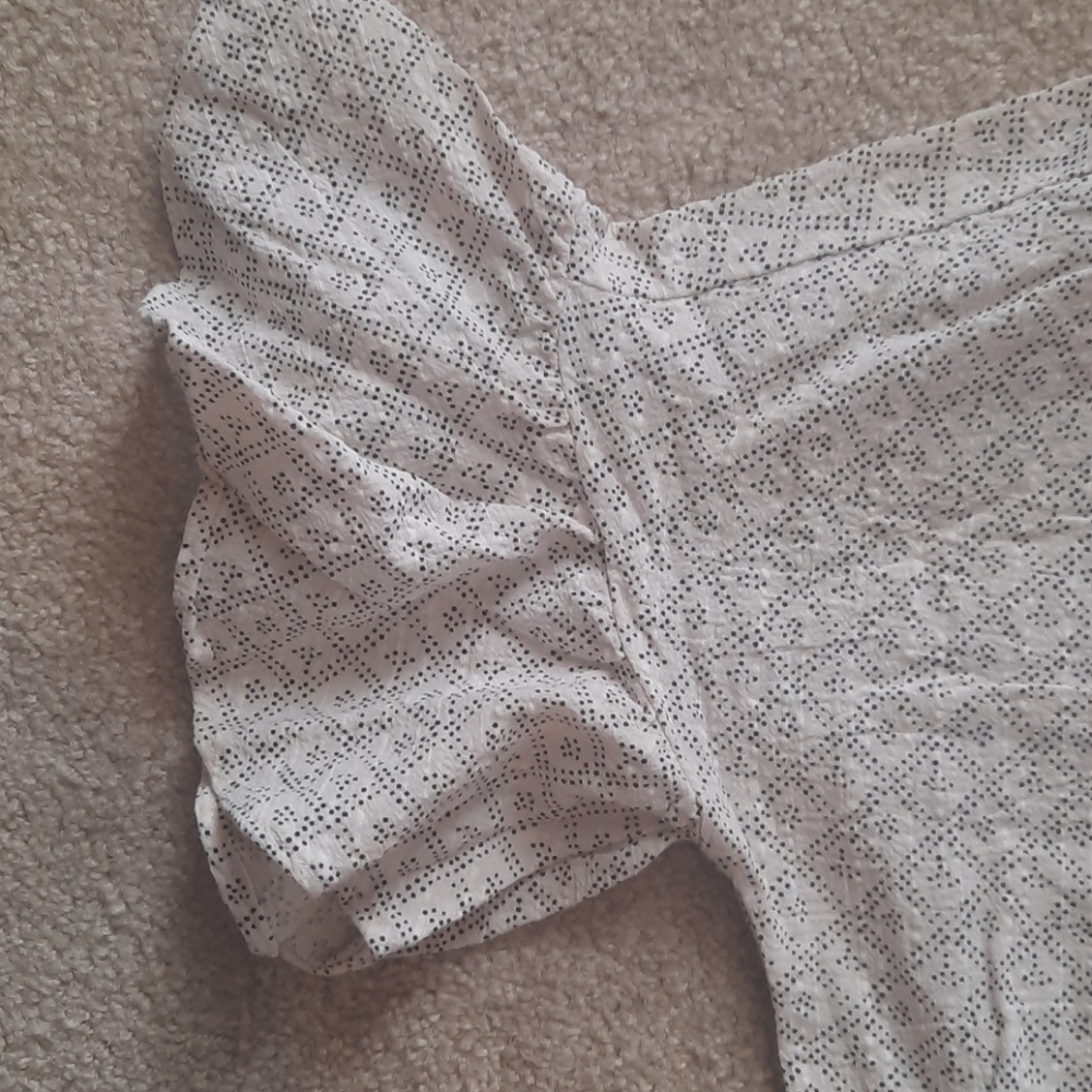 Dress‎ - Picture 2 of 6